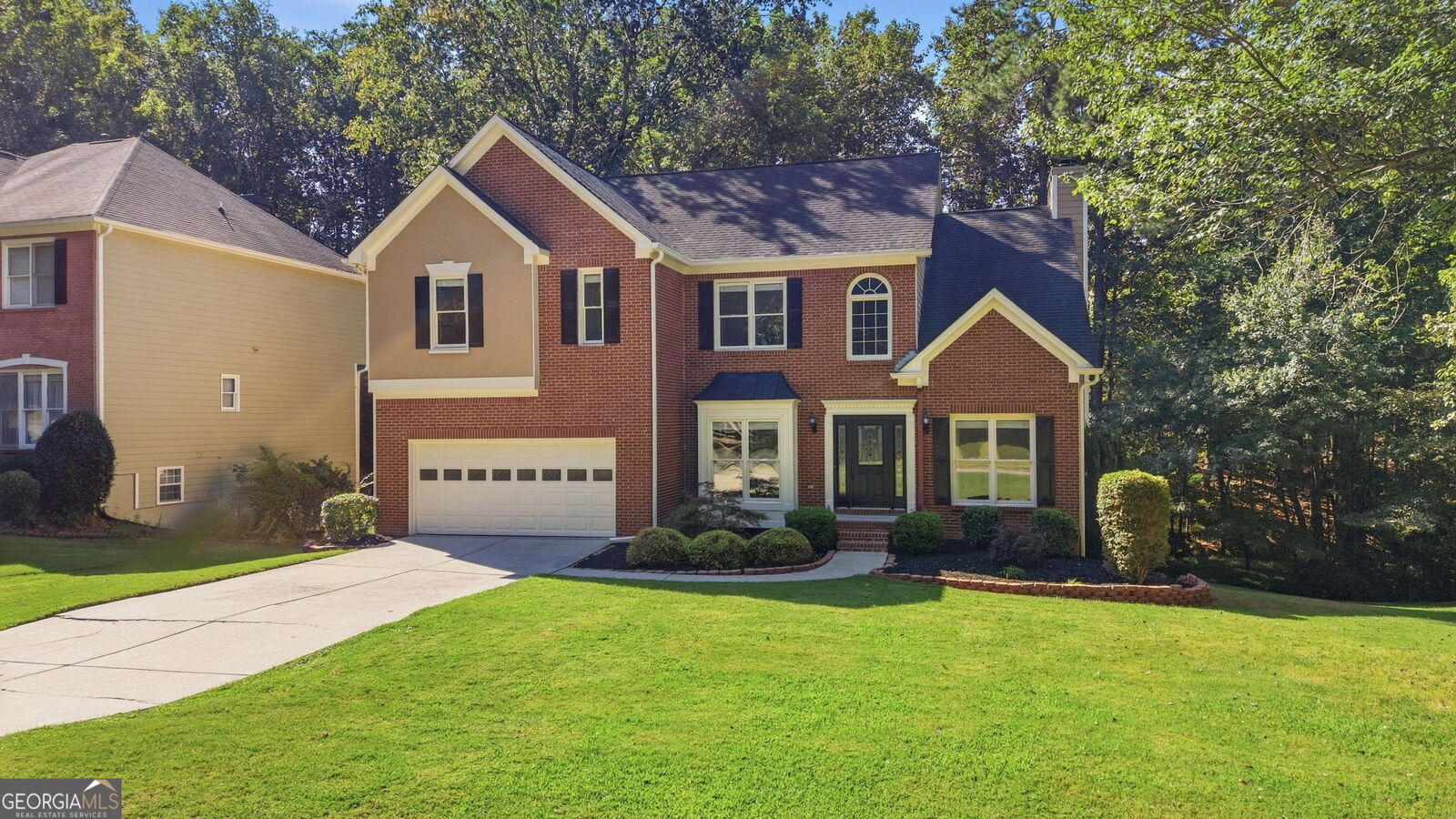 Property Photo: 2330 Rose Walk Drive GA 30005