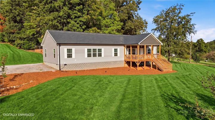 Property Photo: 279 Rocky Top Acres Road NC 28624