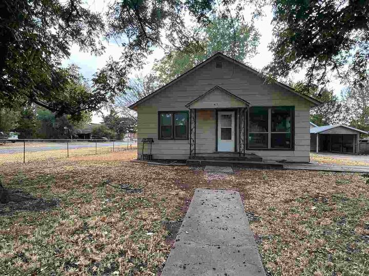 Property Photo:  401 S Grove St.  OK 73006 