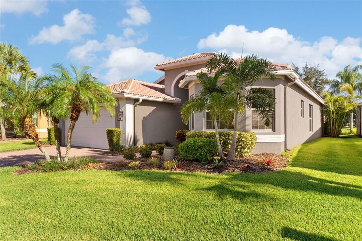 Property Photo: 16019 Golden Lakes Drive FL 33598