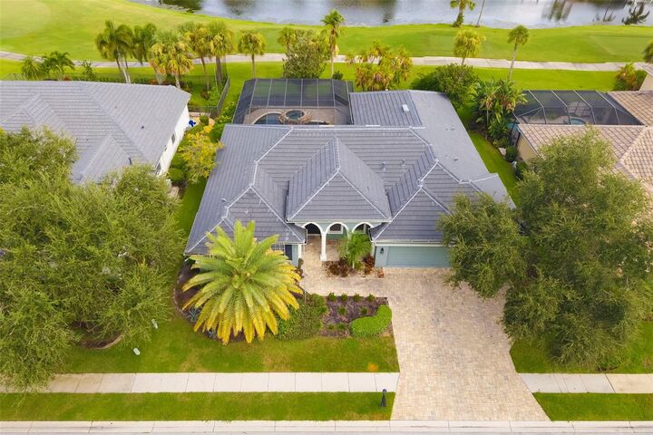 Property Photo:  10411 Winding Stream Way  FL 34212 
