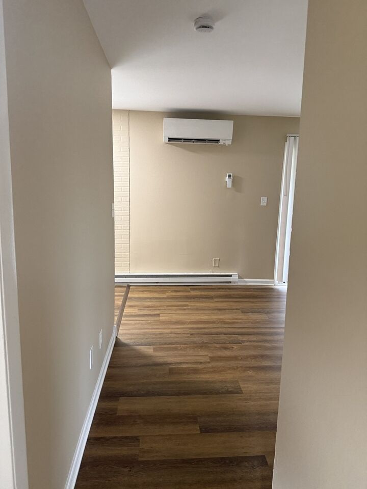 Property Photo: 1351 Monomoy Street C3 IL 60506