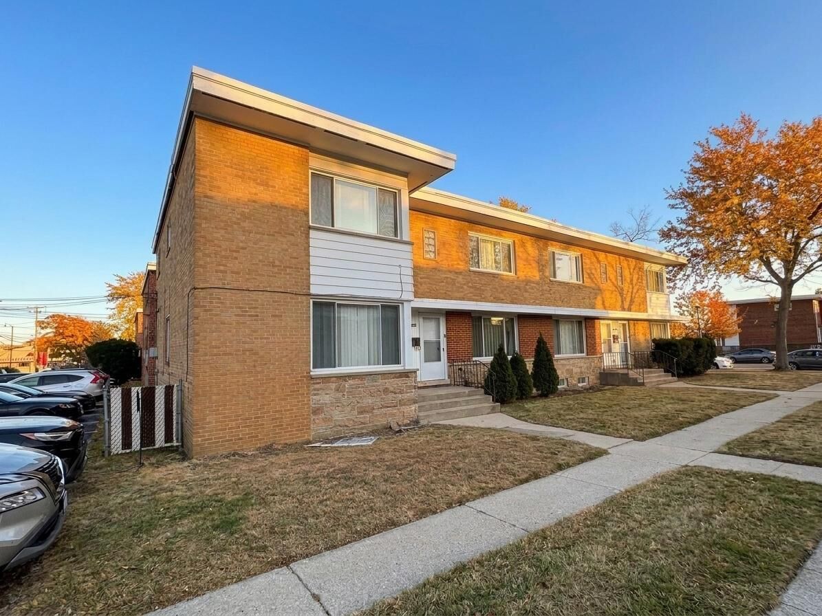 Property Photo:  4864 Carol Street D  IL 60077 