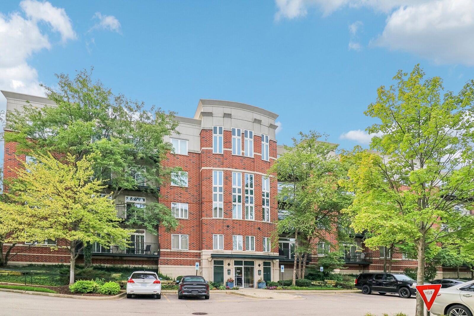 Property Photo:  860 Weidner Road 404  IL 60089 