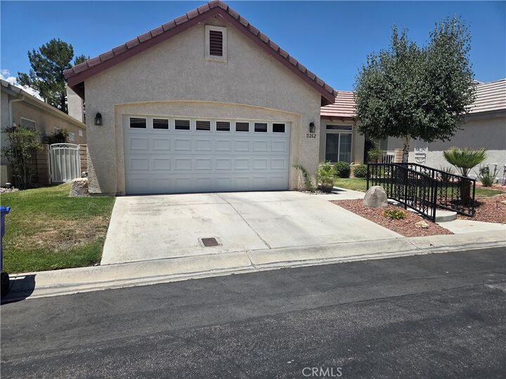 Property Photo: 11262 Country Club CA 92308