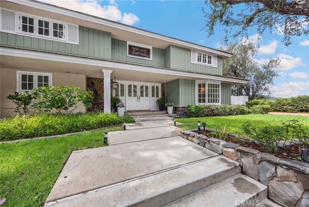 Property Photo: 1612 Wyndham Court CA 92705