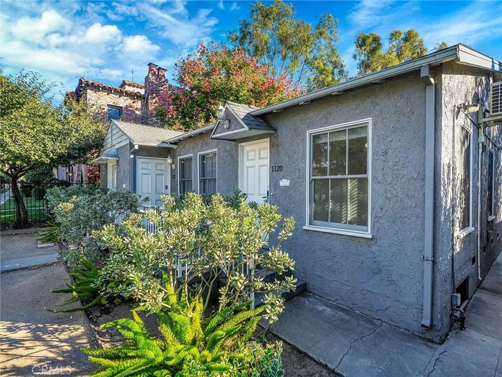Property Photo: 1120 N Vista Street CA 90046