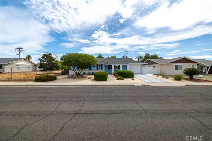 Property Photo: 28700 Thornhill CA 92586