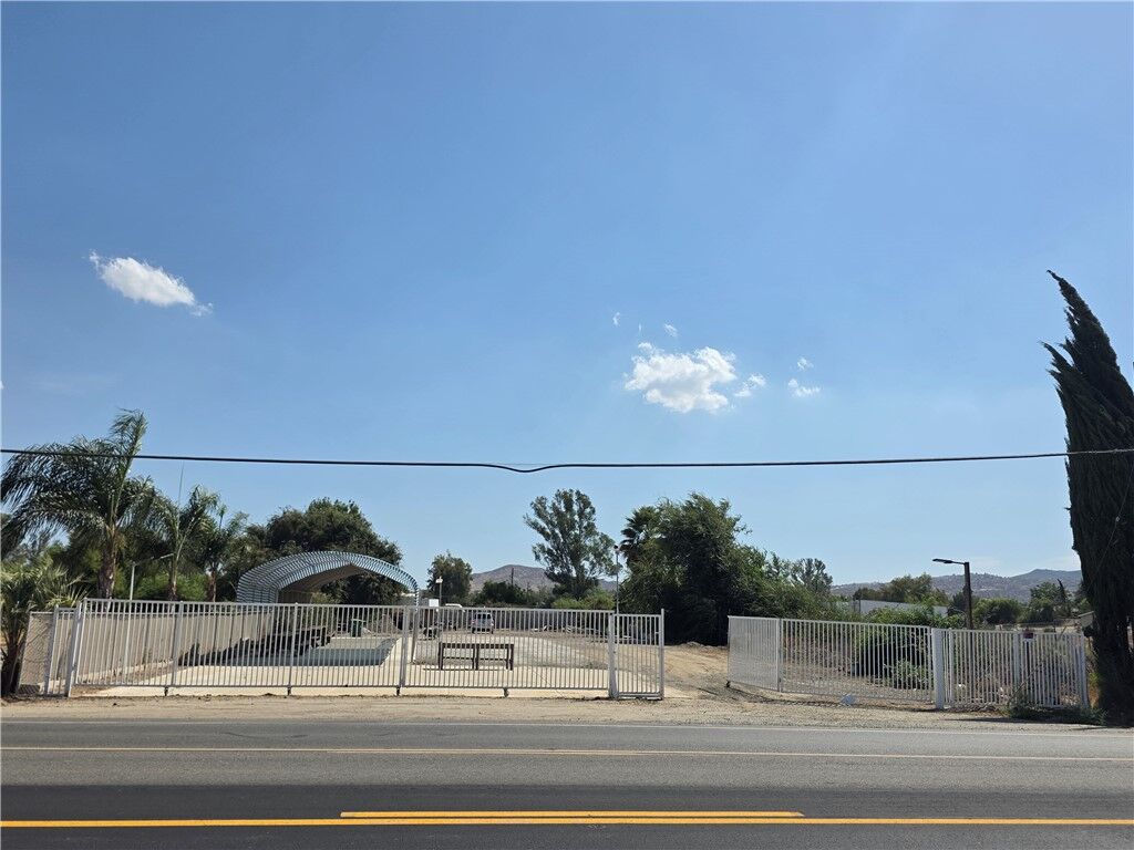 Property Photo:  21321 Cajalco Road  CA 92570 
