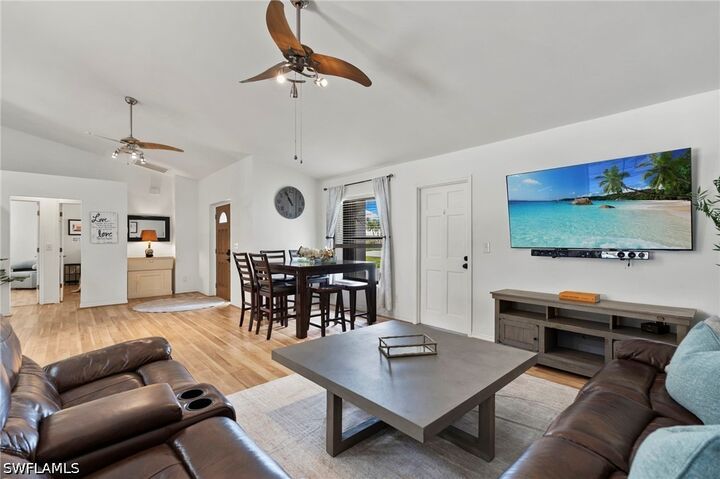 Property Photo: 98 Chardon Place FL 34110