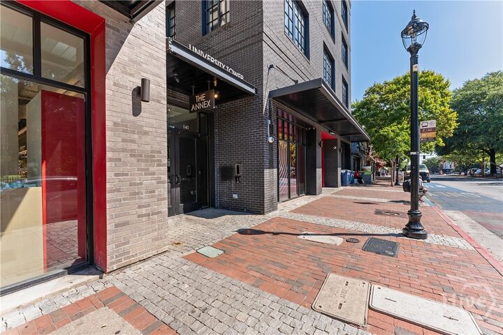 Property Photo:  131 Broad Street E 301  GA 30601 