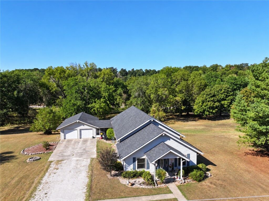 Property Photo:  128 Riverview Drive  MO 64831 