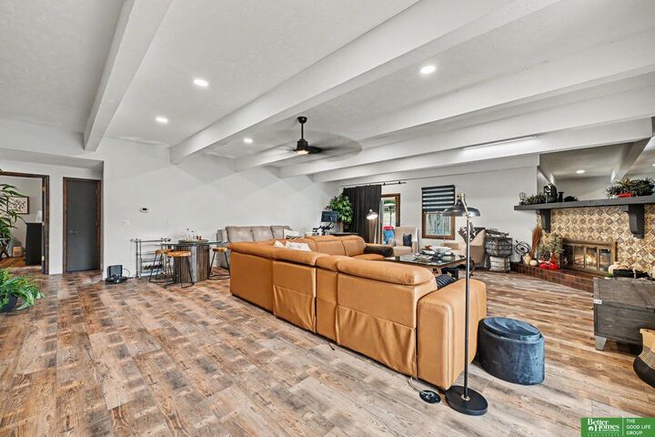 Property Photo:  1905 S 116th Street  NE 68144 