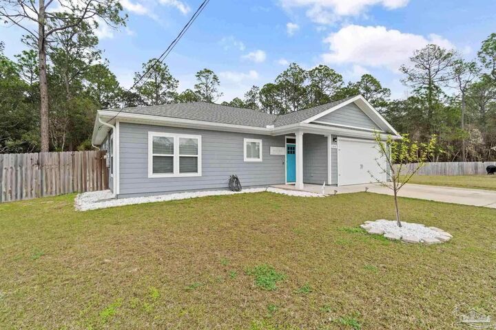 Property Photo:  2096 Constitution Dr  FL 32566 