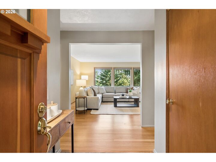 Property Photo:  3402 NW Luray Ter  OR 97210 