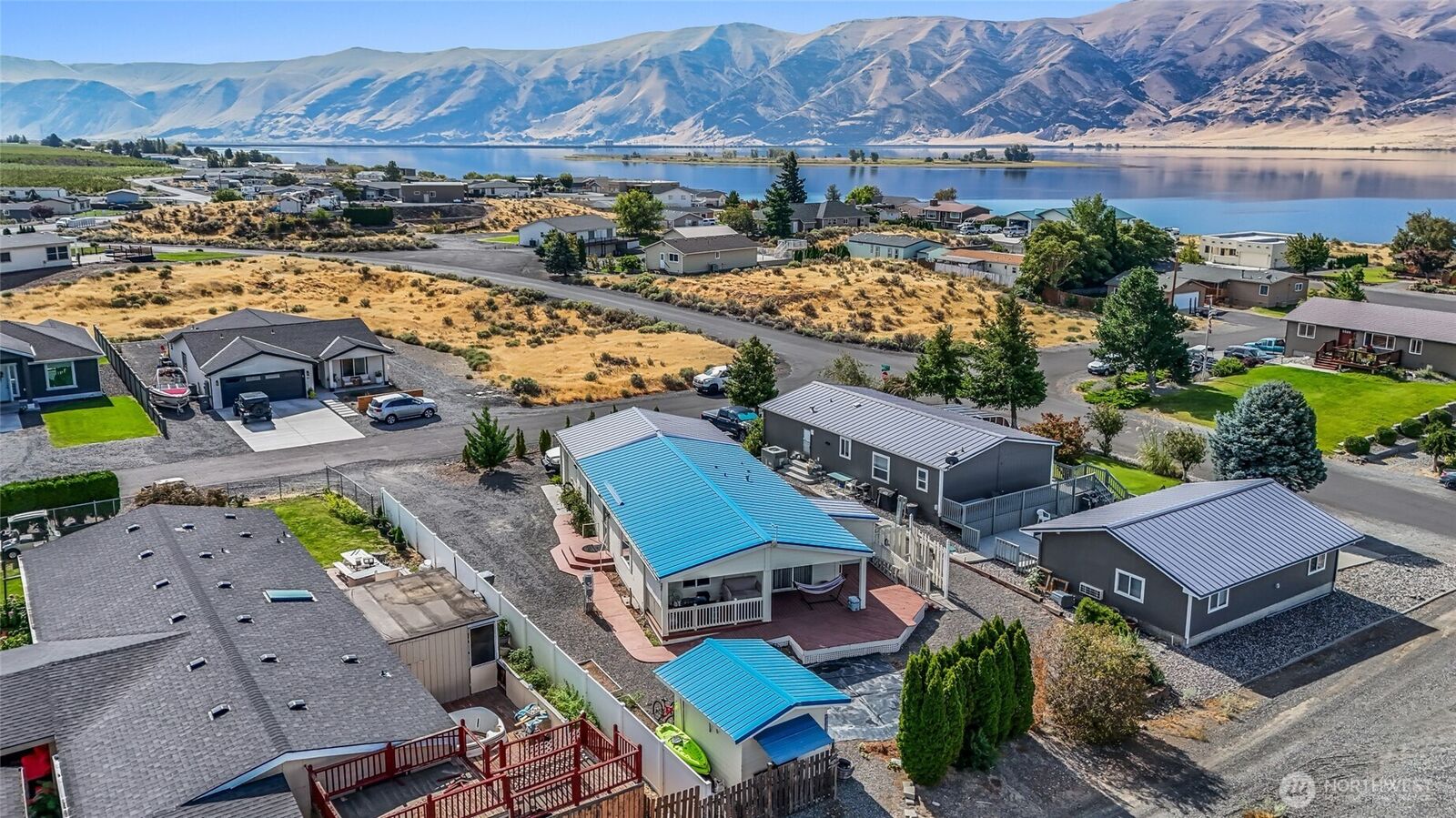 Property Photo:  514 SW Autumn Loop  WA 99349 