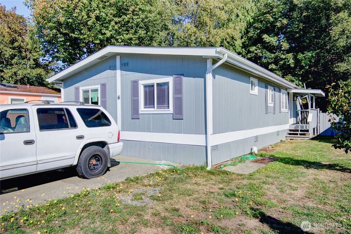 Property Photo:  700 N Reed Street 6  WA 98284 