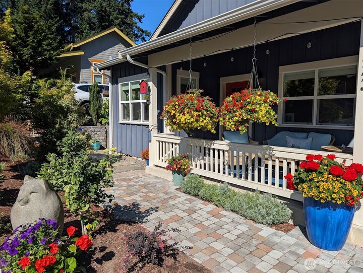 Property Photo: 223 Clover Court WA 98260