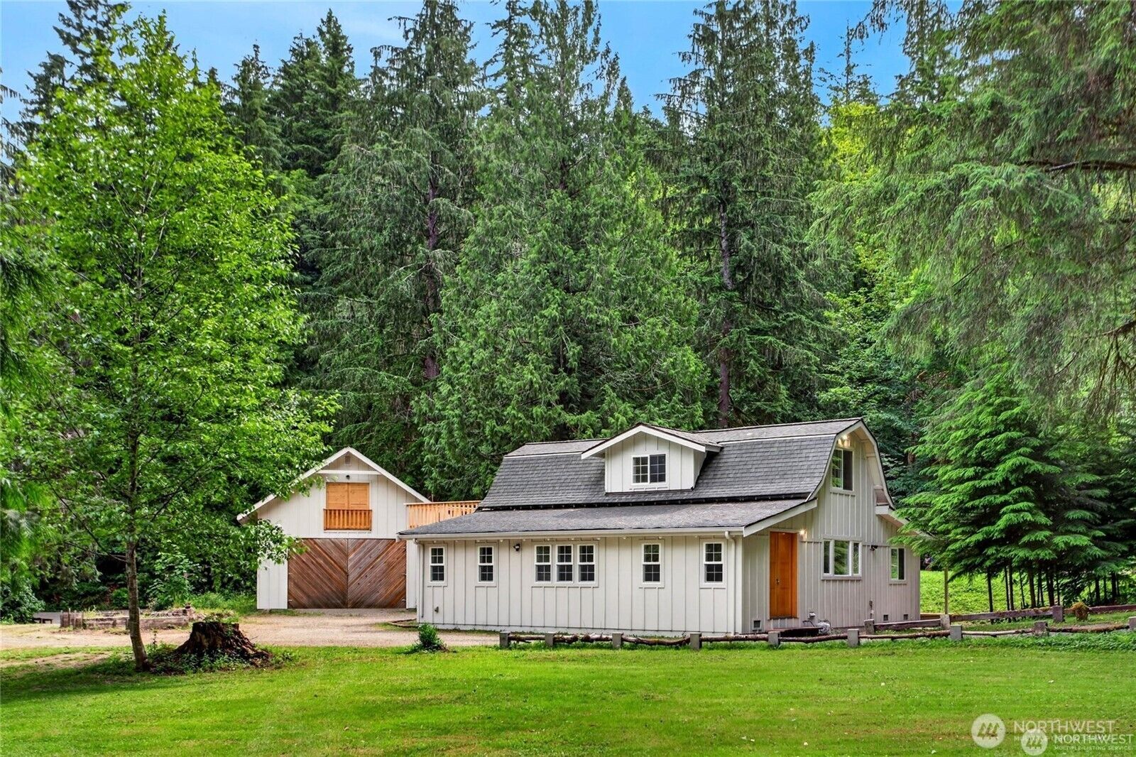 Property Photo: 16928 464th Way SE WA 98045