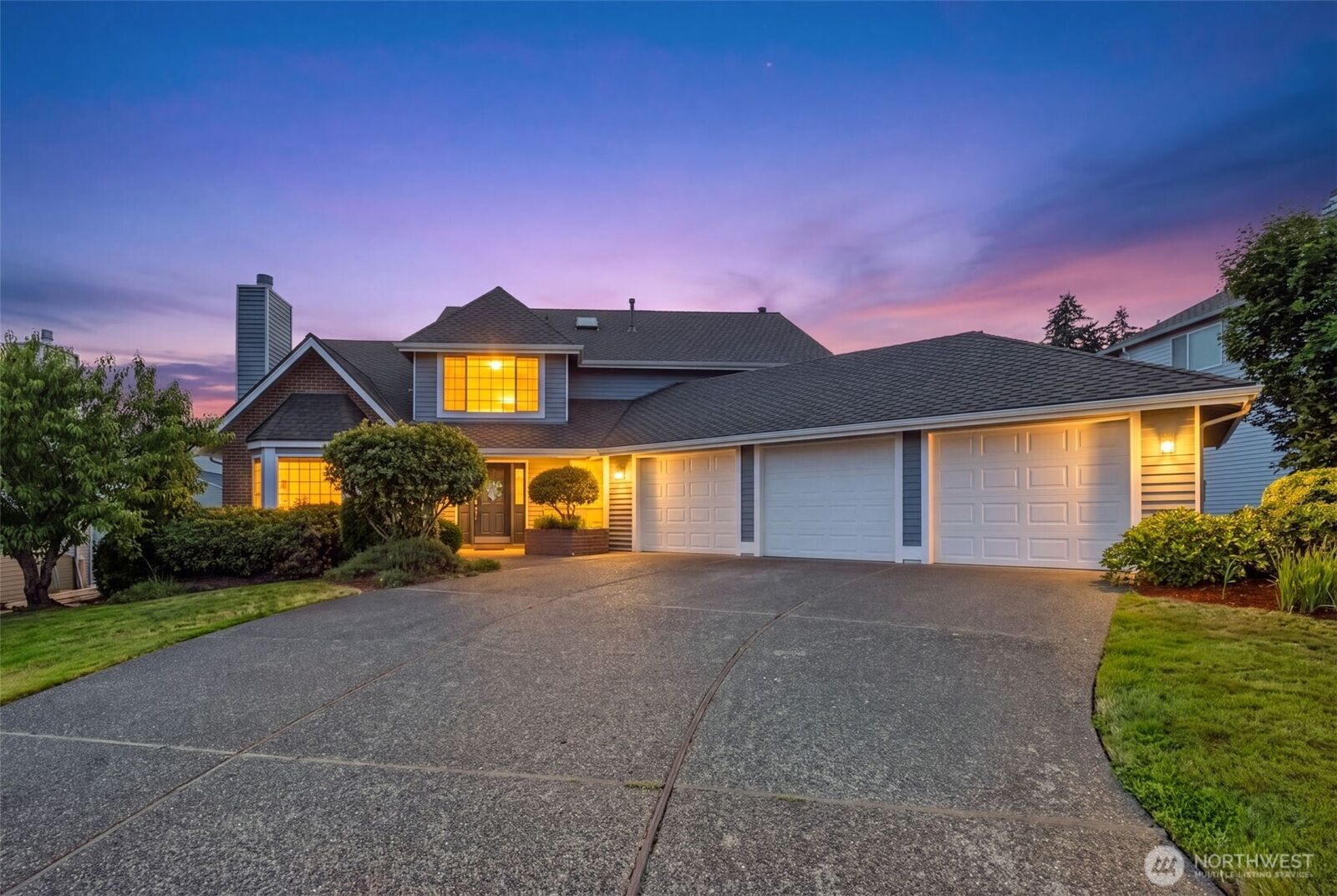 Property Photo:  9620 S 203rd Street  WA 98031 