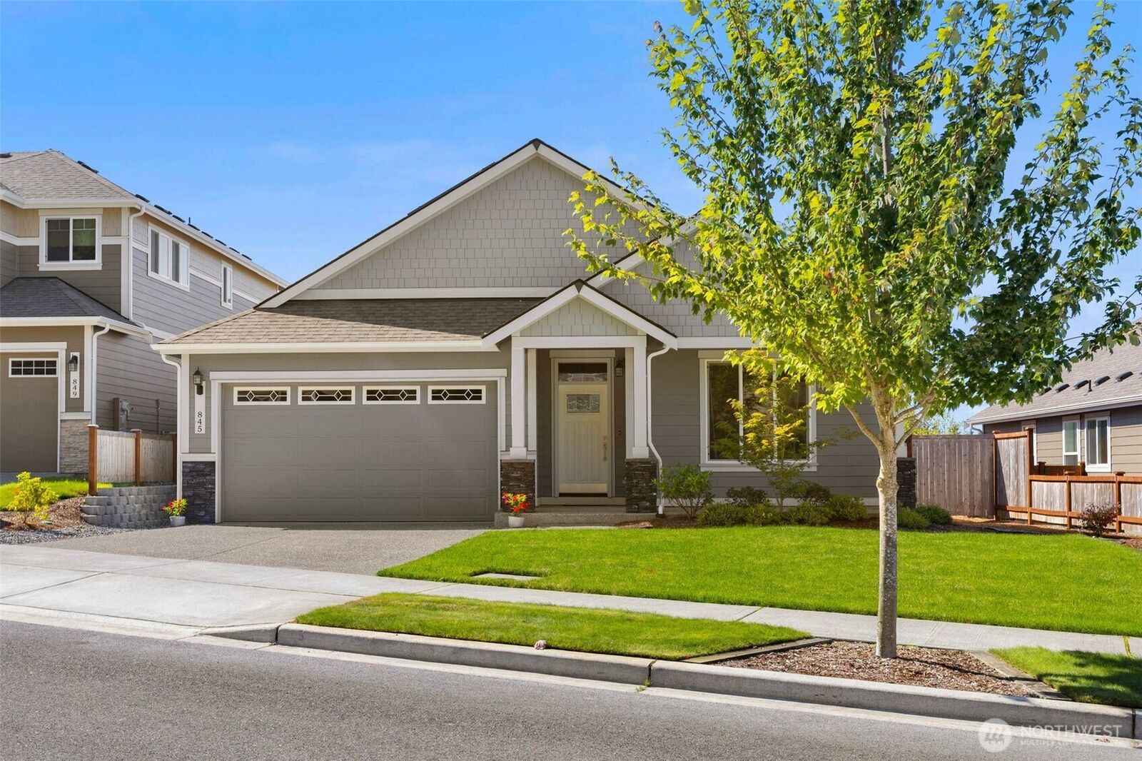 Property Photo:  845  Bodie Court SE  WA 98513 