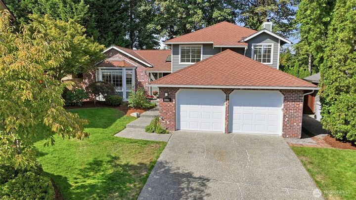Property Photo:  5022 NE 21st Street  WA 98059 