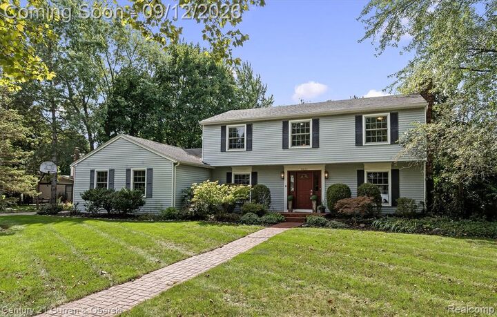 Property Photo:  1027 Springfield Drive  MI 48167 