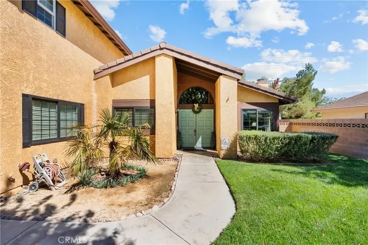 Property Photo: 3115 Glad Way CA 93536