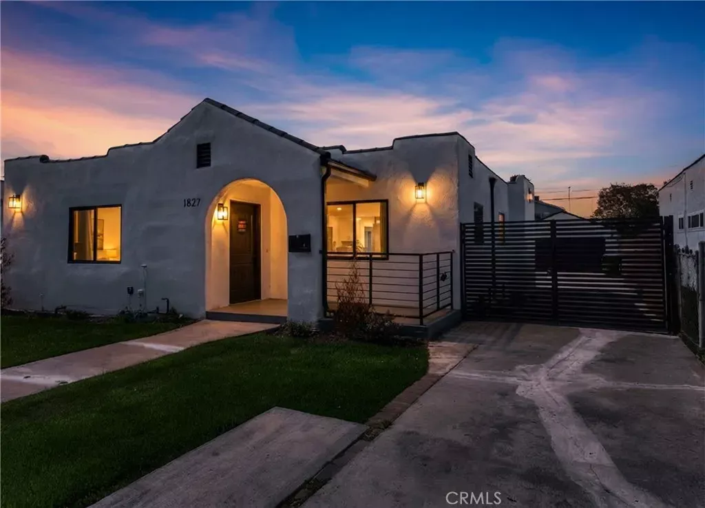 Property Photo: 1827 W 76th CA 90047