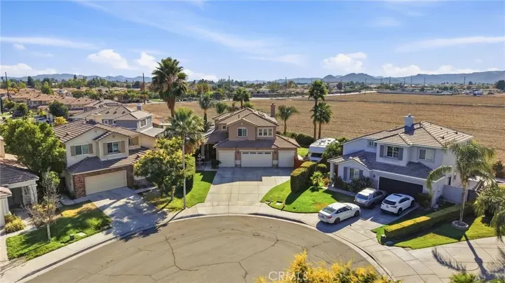 Property Photo:  1198 Oasis Court  CA 92582 