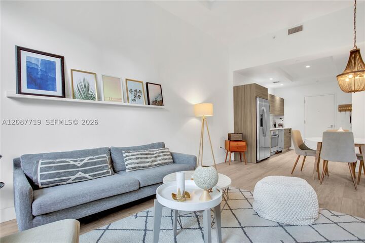 Property Photo:  121 NE 34th St L202  FL 33137 