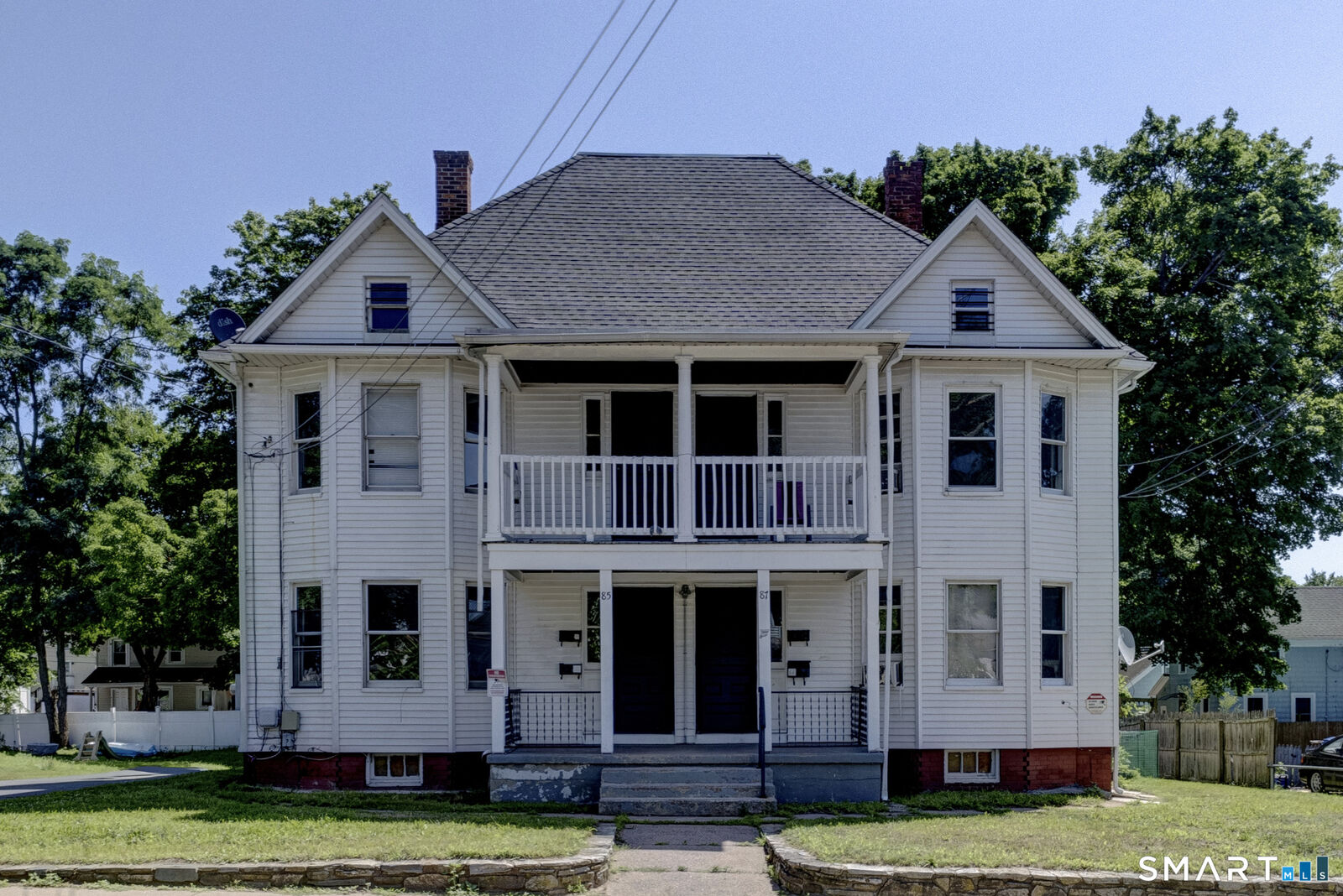 Property Photo:  85 Spruce Street A  CT 06040 