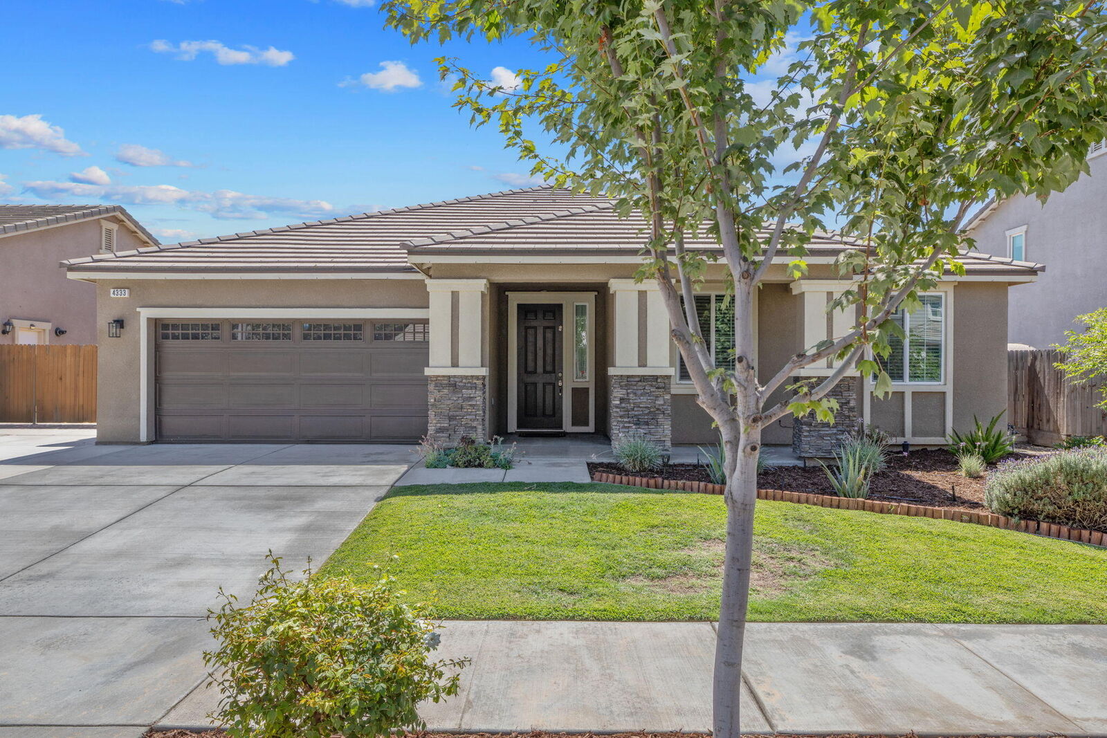 Property Photo:  4333 W Lark Avenue  CA 93291 