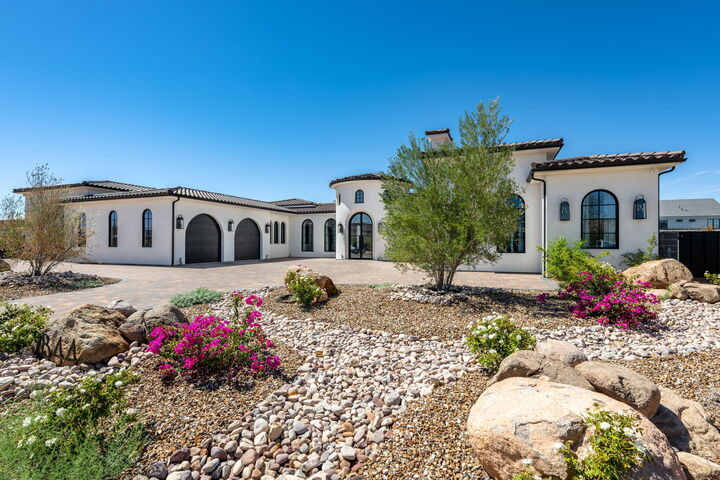Property Photo:  2844 S 240 W  UT 84780 