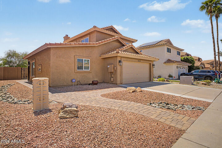 Property Photo: 2919 E Woodland Drive AZ 85048