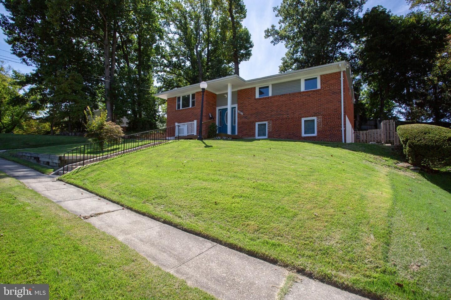 Property Photo: 1007 Venice Drive MD 20904