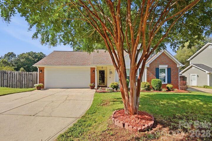 Property Photo: 7601 Gillman Court NC 28269