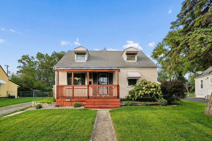 Property Photo: 1072 Carlisle Avenue OH 43224