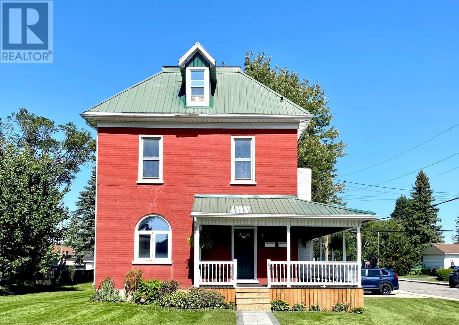 Property Photo:  85 Jasper Avenue  ON K7A 4C8 