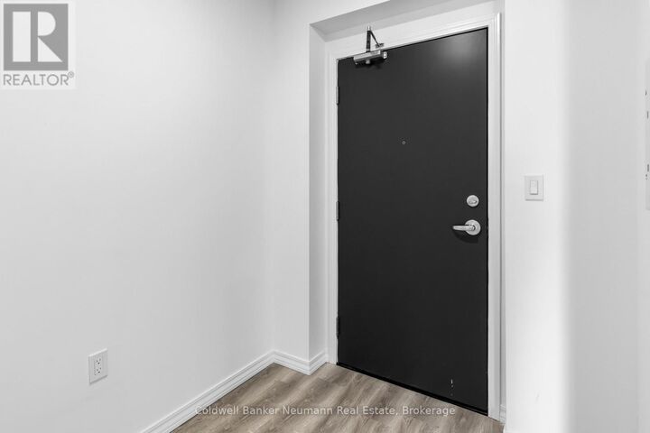 Property Photo:  1098 Paisley Road 713  ON N1K 0E3 
