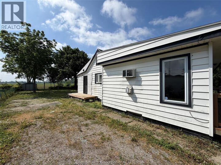 Property Photo:  656 McNaughton Avenue East  ON N7L 0E4 