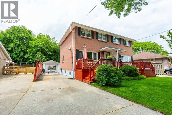 Property Photo:  845 Vroom Avenue  ON N7S 2W9 
