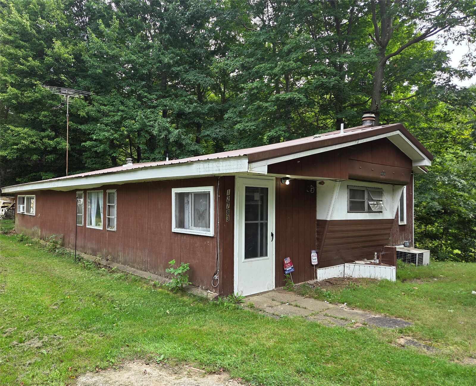 Property Photo: 12783 W Lake Road PA 16411