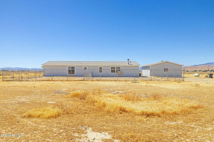 Property Photo: 2084 W 50th Street CA 93560