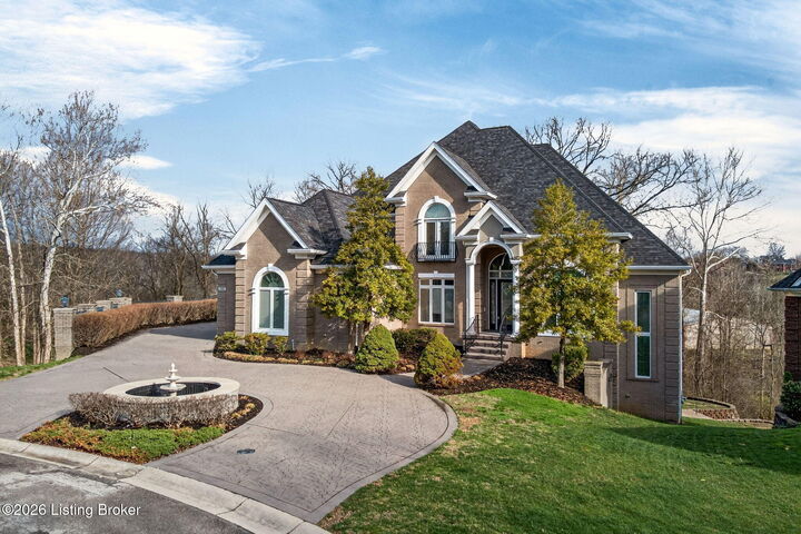 Property Photo:  502 Weatherford Pl  KY 40245 