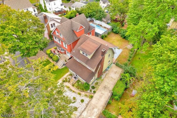 Property Photo: 9 Halcyon Pl NJ 07003