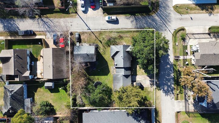 Property Photo: 1502 Tabor Street TX 77009