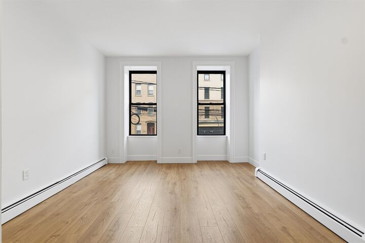 Property Photo:  935 Park Ave 2N  NJ 07030 
