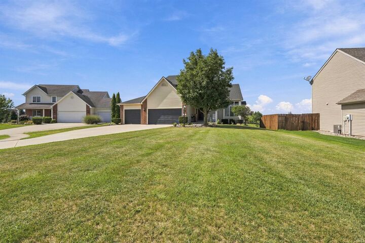 Property Photo:  12311 Cliff View Court  IN 46818 