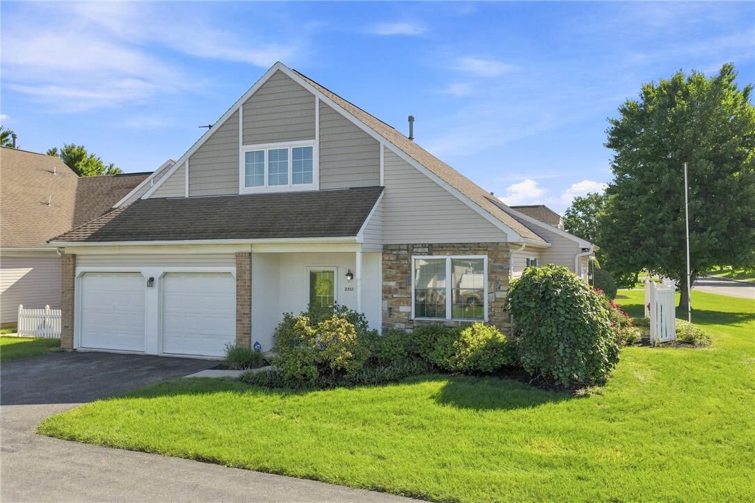 Property Photo:  2512 Waynesborough Court  PA 18062 
